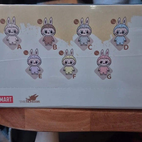 100% Authentic Pop Mart Pin for Love Vinyl Plush Pendants - Picture 3 of 7